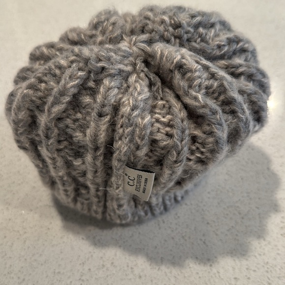 C.C. Kids Gray Pom-Pom Hat - Picture 4 of 6